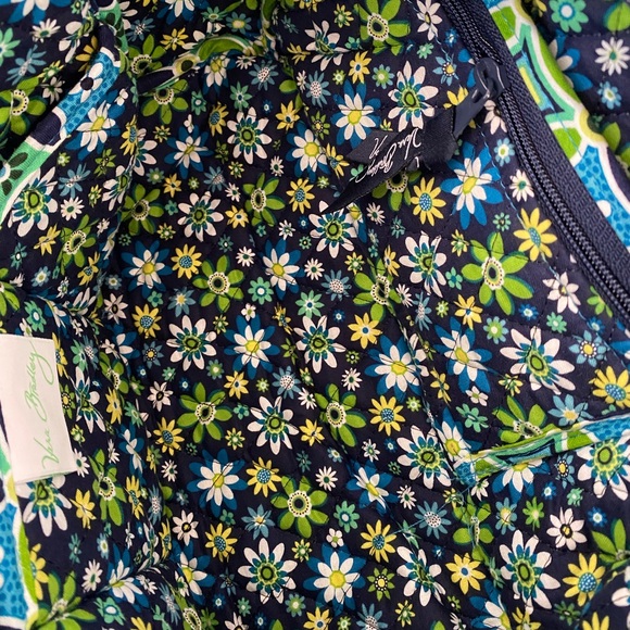 New Vera Bradley blue green daisy Daisy quilted shoulder bag - Picture 7 of 8